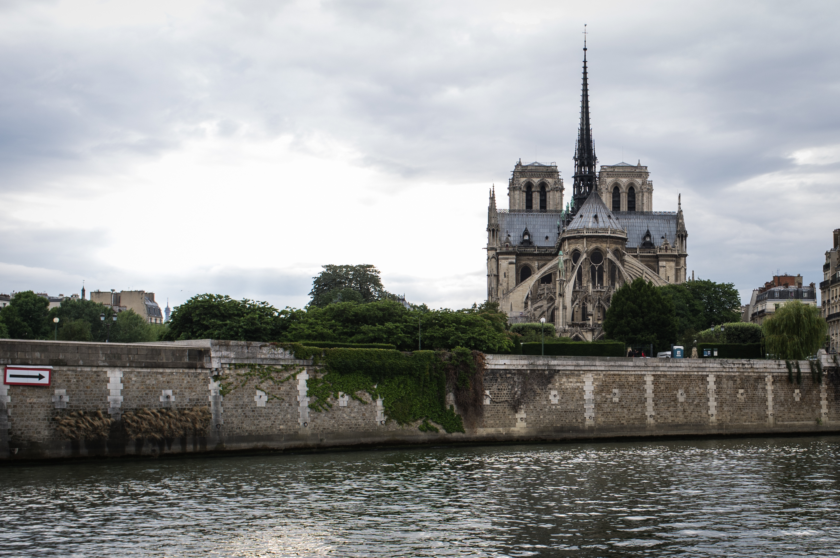 I danni e le donazioni per Notre-Dame