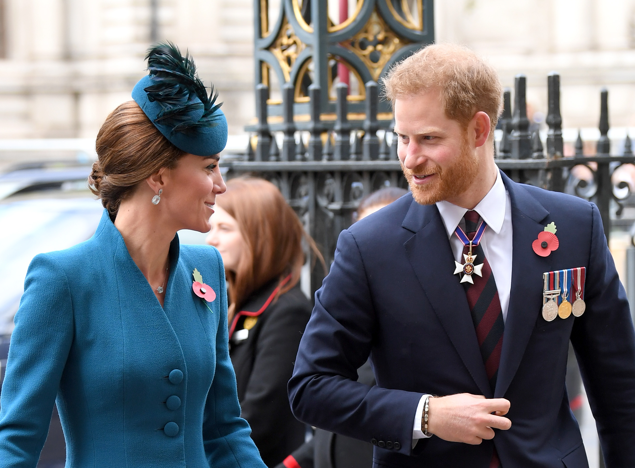Kate e Harry sorridono insieme