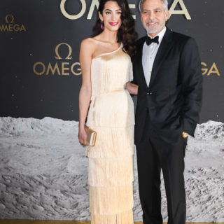 Amal Clooney: il suo look anni '20 incanta tutti