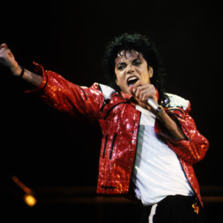 Michael Jackson non è stato cremato: un certificato lo prova