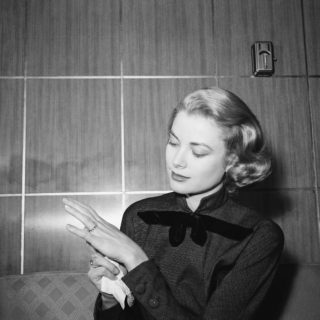 The Crown 4: arriva Grace Kelly