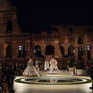 Fendi: sfila sul Colle Palatino in ricordo di Karl Lagerfled Fendi: sfila sul Colle Palatino in ricordo di Karl Lagerfled