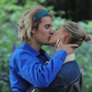Gli auguri di Hailey Baldwin al marito Justin Bieber Gli auguri di Hailey Baldwin al marito Justin Bieber