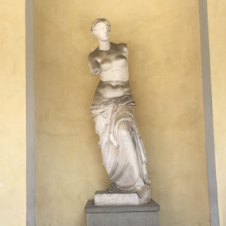 Sanex sbarca in Italia con la gara di restauro Libera l'arte
