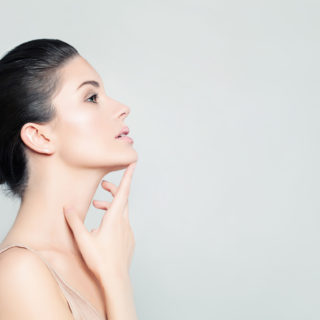Rughe addio: cos’è il microneedling Rughe addio: cos’è il microneedling