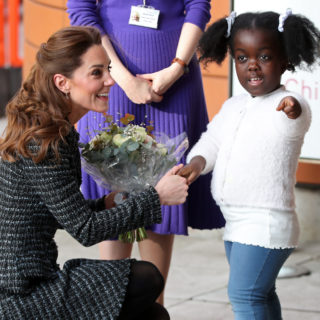 Kate Middleton in un completo tweed Dolce & Gabbana