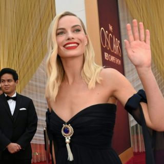 Margot Robbie: voglio cenare con Harry e Meghan