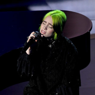 Billie Eilish: Daniel Craig ha approvato il tema di 007