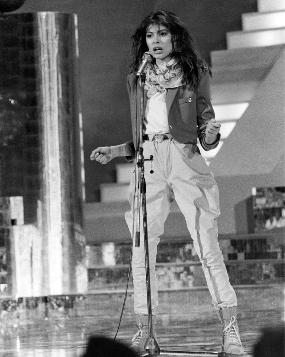 Alice Il Look Di Sanremo 1981 Che Ancora Ci Fa Sognare DireDonna alice-il-look-di-sanremo-1981-che-ancora-ci-fa-sognare-diredonna