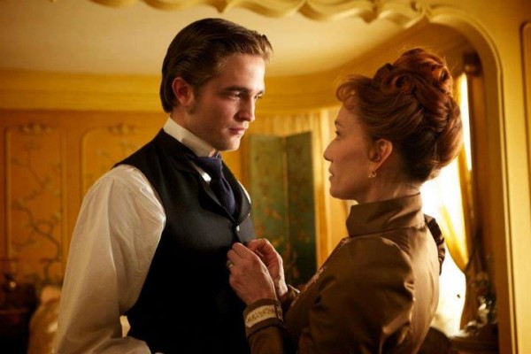 Film Bel Ami Entier Bel Ami: Robert Pattinson e Uma Thurman, scene inedite | DireDonna