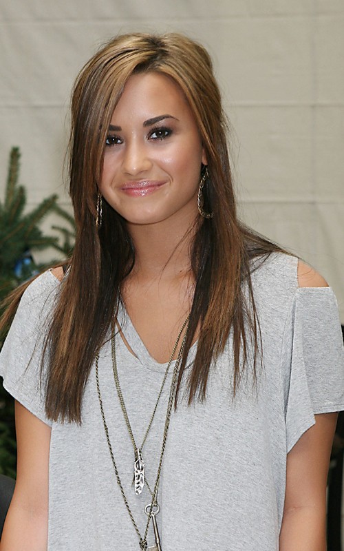 Demi Lovato Si è Rifatta Il Seno