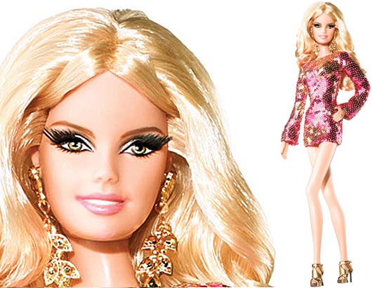 Ragazze Che Si Truccano Come Barbie