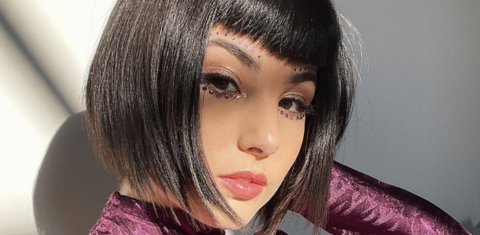 Bob lucido come Giorgia Soleri: l'hair trend autunno/inverno 2022-23