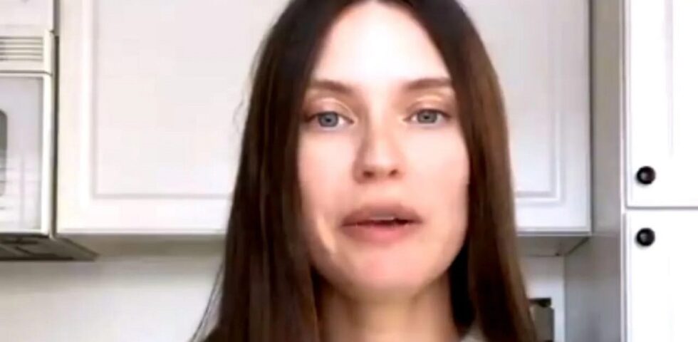 Bianca Balti: "Rimuoverò tube e ovaie, rischio un tumore"