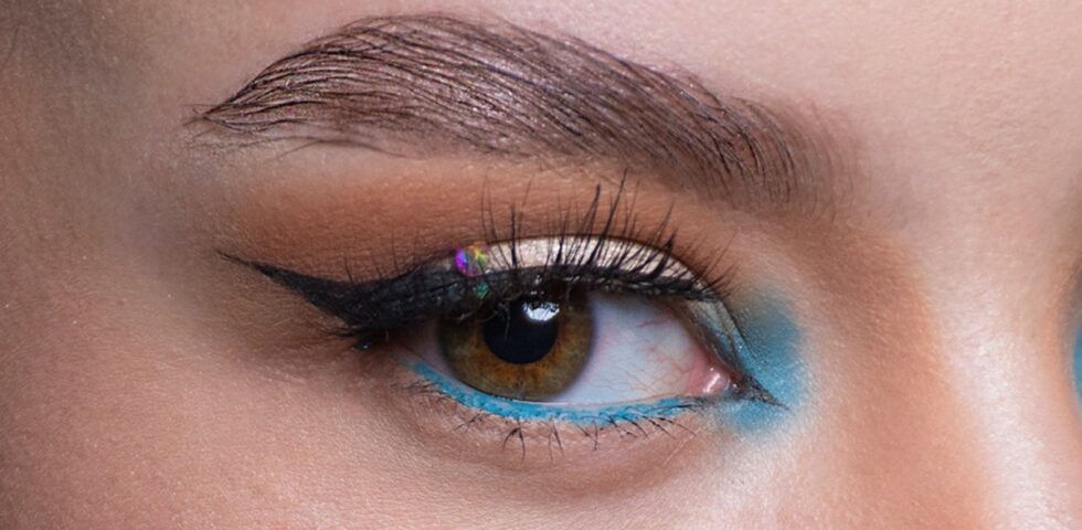 Il Blu Avatar è il colore dell'autunno/inverno 2022-2023 anche per make up Il Blu Avatar è il colore dell'autunno/inverno 2022-2023 anche per make up