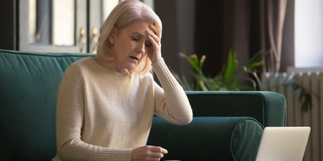 Rallentamento del metabolismo in menopausa: le strategie alimentari per contrastare il gonfiore e i sintomi ormonali